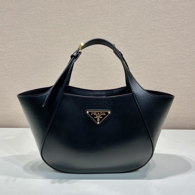 Pra*a tote bags